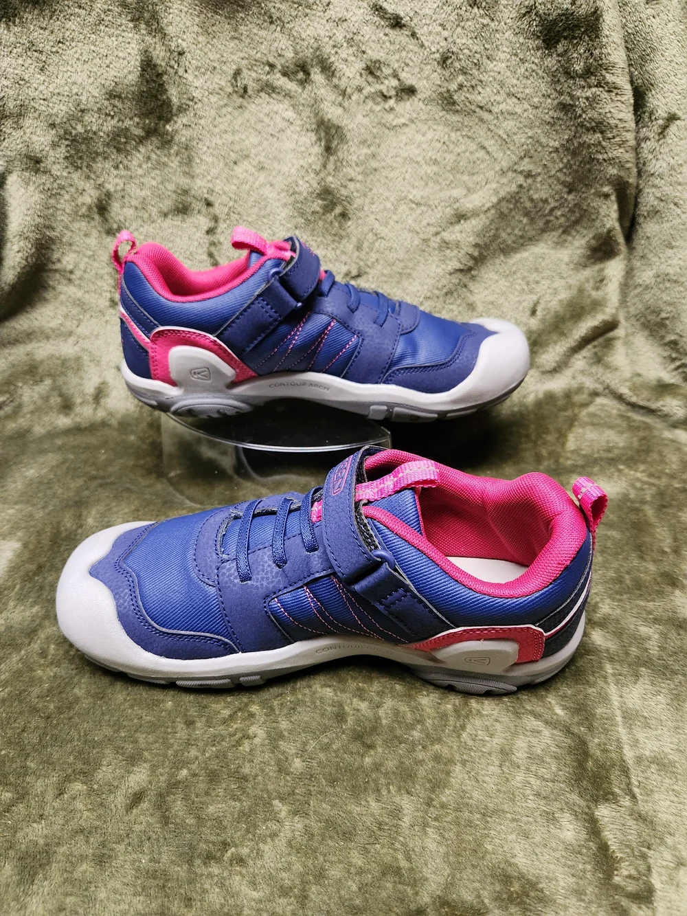 Keen Kids Blue and Pink Hook-and-Loop Sneakers